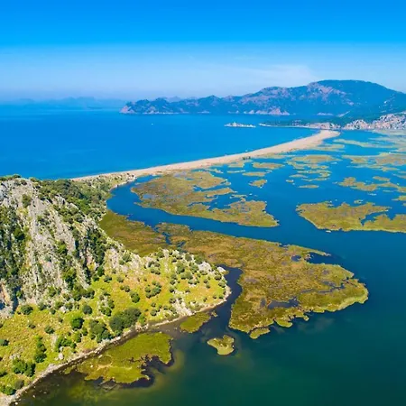 Canan Paradise فيلة *